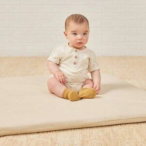 NWT - Quincy Mae ORGANIC duck romper size 2-3​​